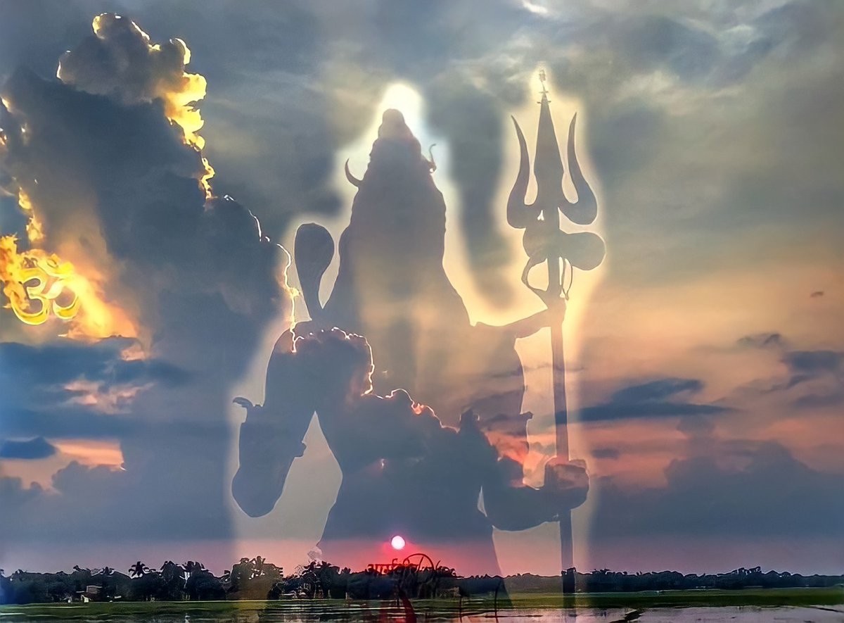 respect_foji's tweet photo. आई है शिवरात्रि मेरे गौरा शंकर का दिन, 

शिव के चरणों में शीश झुकाने दो।
  
भोले की भक्ति में मुझे डूब जाने दो।।

  महाशिवरात्रि की हार्दिक शुभकामनाएं 😍😍

    हर हर महादेव 🙏🏻🚩 https://t.co/aAD8IiZ8Nh