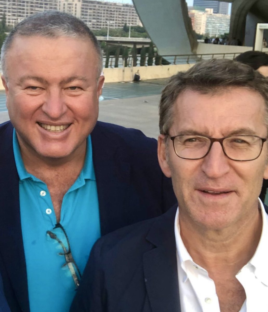 Hoy vamos a convocar el congreso para elegir al nuevo Presidente del Partido Popular. Y @FeijooGalicia tiene todo mi apoyo para ser la persona que nos lidere en esta etapa que ahora comenzamos. Su trayectoria lo avala y creo honestamente que es la persona que necesita España.