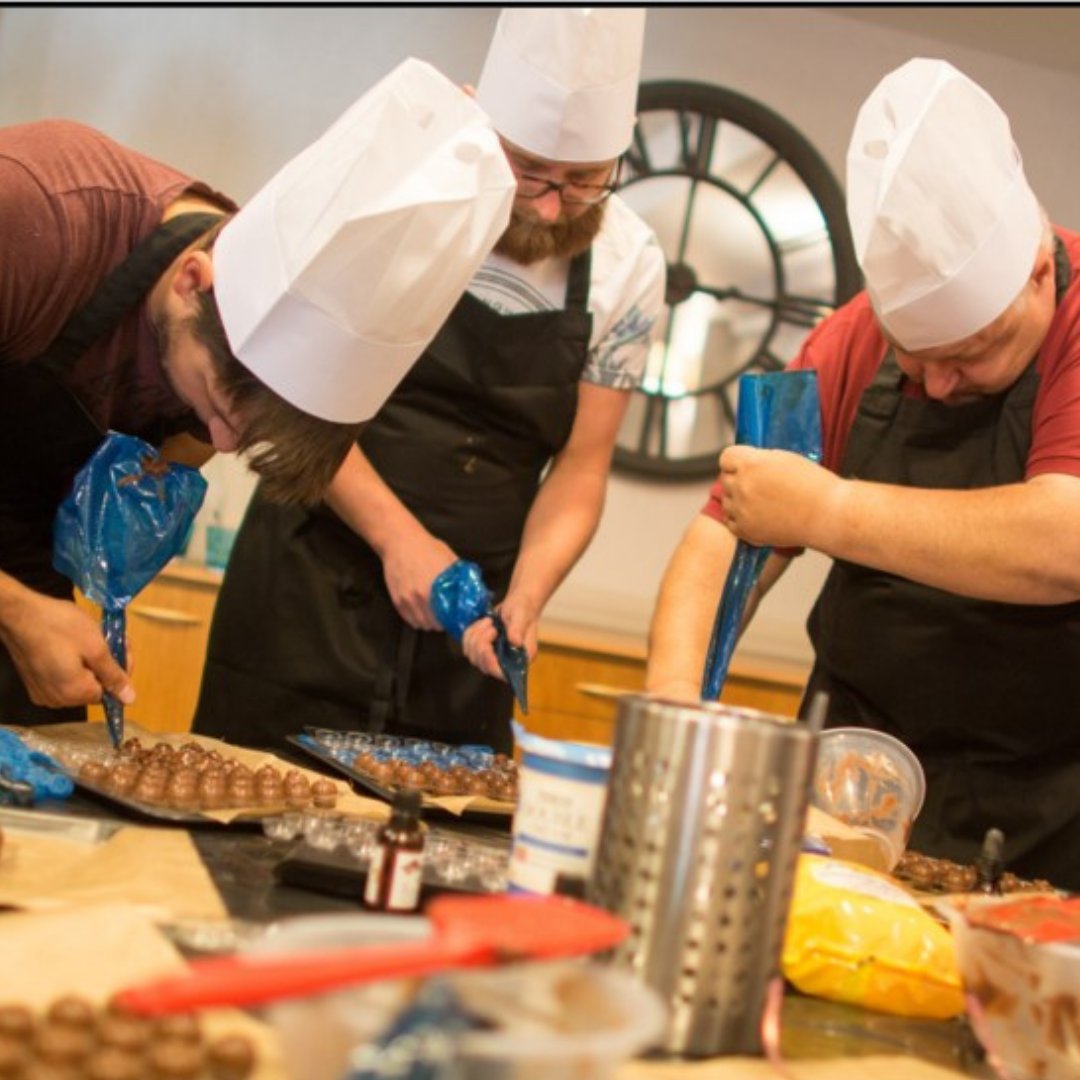 brightvision_'s tweet photo. Happy #PancakeDay! The perfect excuse to go chocolate crazy. Did you know we offer a Chocolate Making Workshop 😊 https://t.co/8hLWB71xLH