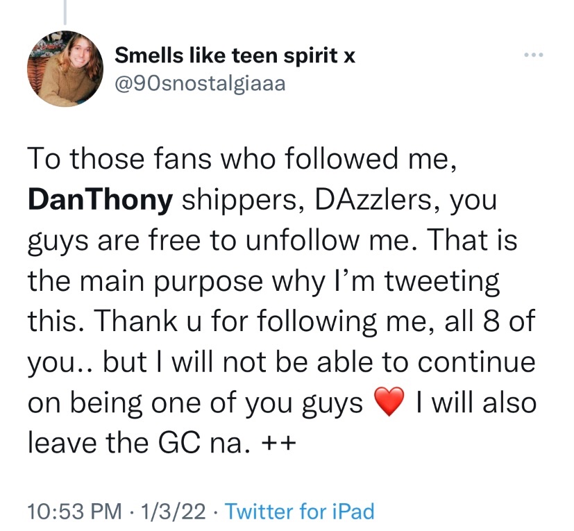 jeenglooo's tweet photo. Time for some tea! HAHAHA i found this tweet where nag back out yung sumaling fan.. Sad lyf nag si alisan na ang bilang na bilang mong fans daniela stranner! Do you ever wonder why?  @strannerd eeww ganyan pag nag dodown ka ng iba para umangat. That never works hun https://t.co/Q88LSrBZLH