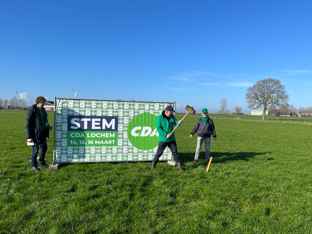 CDALochem's tweet image. CDA Lochem laat met de billboard zien dat ze trots zijn op ons agrarische landschap. Dat willen we zo mooi houden!