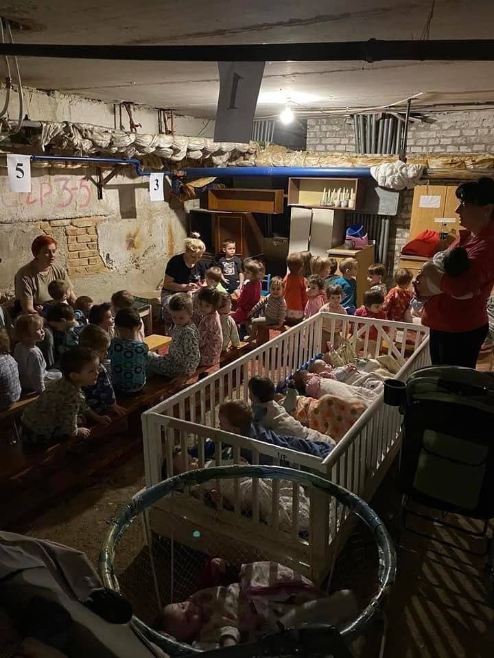 The photo the whole world should see! 
 
This is a shelter in a specialized orphanage in the city of Kropyvnytskyi in #Ukraine. All the children there are orphans. Many are sick... 
 
#enicef #uno #russiawarinukraine #stoprussia