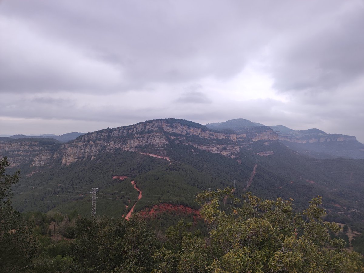 ¡Mira esta ruta!
 es.wikiloc.com/rutas-senderis… (Puiggracios (808m.) 100cims + Cingles de Bertí (valles or.) 19-2-22 #100cimsMAYRA cim010) en #wikiloc