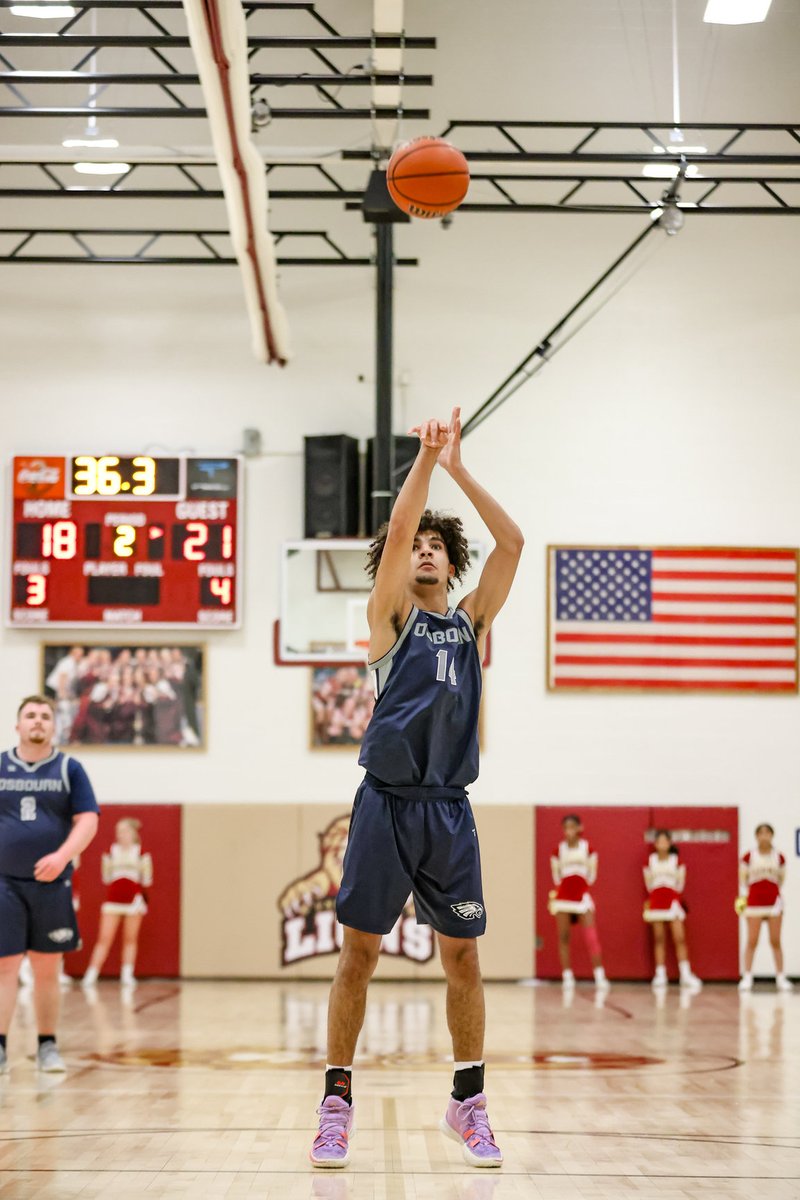 TeyBarbour14's tweet photo. Honored to be selected to First Team All Region 💙🏀

@OsbournBoysBB 
@vick757 - Coach Vick - VA Legends Black https://t.co/ewREC9u7Tf