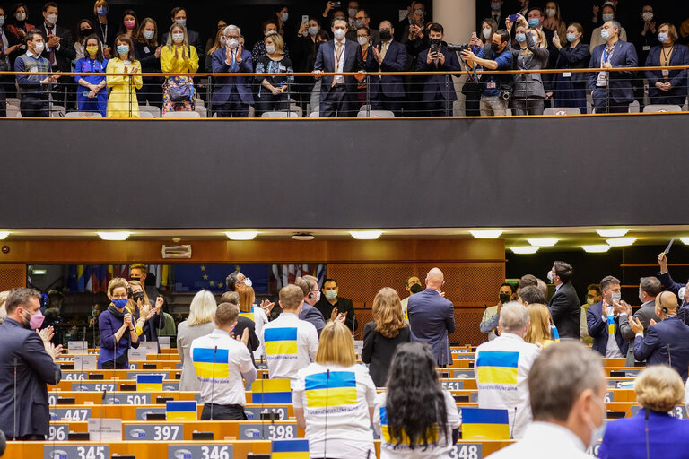 Pleased to see all European unity in supporting #Ukraine in fighting for freedom and democracy expressed at the European Parliament today.
#WeStandWithUkraine