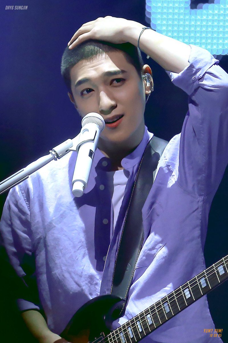 hero_daysix's tweet photo. [안전이별 도와드립니다]

이 남자들 이런 비주얼로 사람 써는 게 아니라, 하다못해 흥신소 하는 게 아니라 안전이별 도와주는 회사 하면 어떨 거 같음. https://t.co/Y6ubqdC3pP