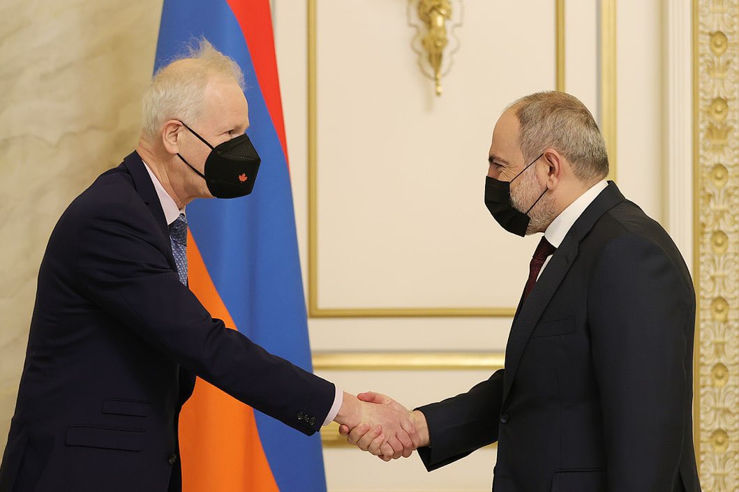 Новости армения ес. Пашинян ЕС. Посол Армении в Канаде. Наблюдатели ЕС В Армении. Пашинян в Евросоюз.
