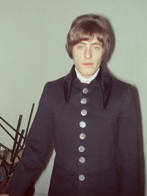 Happy birthday, Roger Daltrey!     78 years old and still kicking ass like nobody\s business Long live the Mods! 