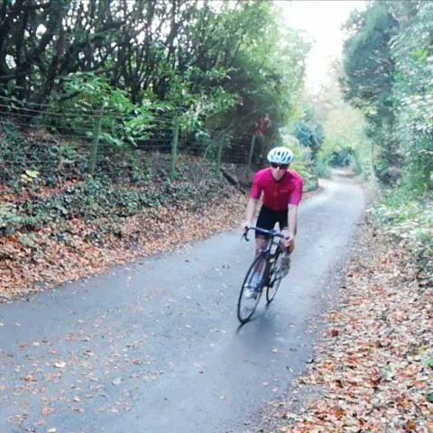 UK cycle hire schemes reduce car mileage by 3.7 miles per user each week, report shows buff.ly/3IvRqTP