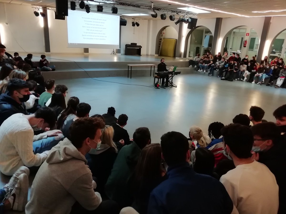 Per fi un Cant Coral! Canteu, 2n de Batx, i torneu a escoltar les vostres veus juntes com abans.