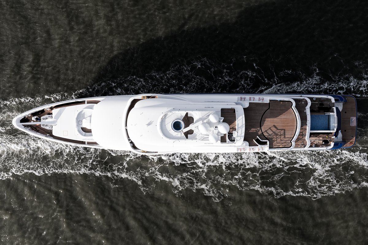 Dutchyachting's tweet photo. The seventh #LE242 #YN24207 was launched at #AmelsHolland in #Vlissingen last week. The 74m/ 242ft #yacht, being assisted by no less than 4 tug boats, was pictured here when shifted from #Vlissingen Oost to the Amels premises last Friday. Photos by @maritimephoto. https://t.co/t4mQELswuM