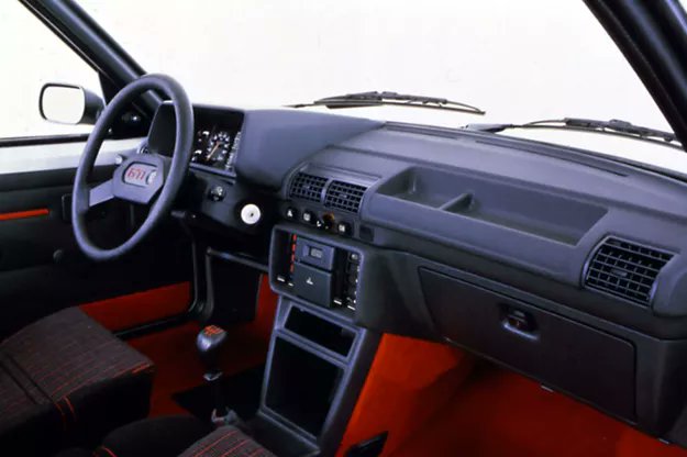 205gticdf's tweet photo. Bonjour, aujourd'hui 1 mars commandez votre nouvelle 205 GTi dans votre concession @Peugeot  ! 🦁😉

⚙️4 cylindre en ligne 1,6L
🐎 105ch et 134Nm
⏱️ 0 à 100 km/h en 9,5s
🏃 193 km/h
⚖️850 kg
🛒Commercialisation le 1er mars 1984
💳 72500 Francs

#205gti #Peugeot #205gticdf #1L6 https://t.co/LUqYrU9d6k