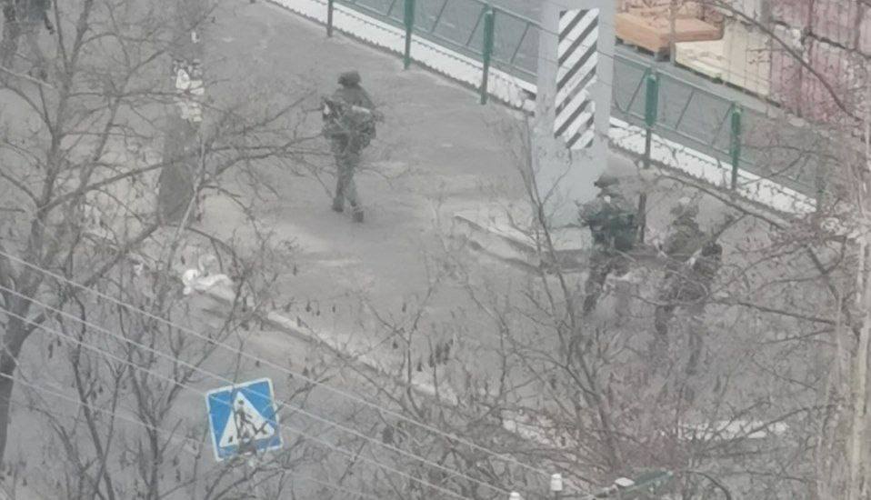 Захват мирное. Российские войска на улицах Херсона. Российские военные в Херсоне март 2022.