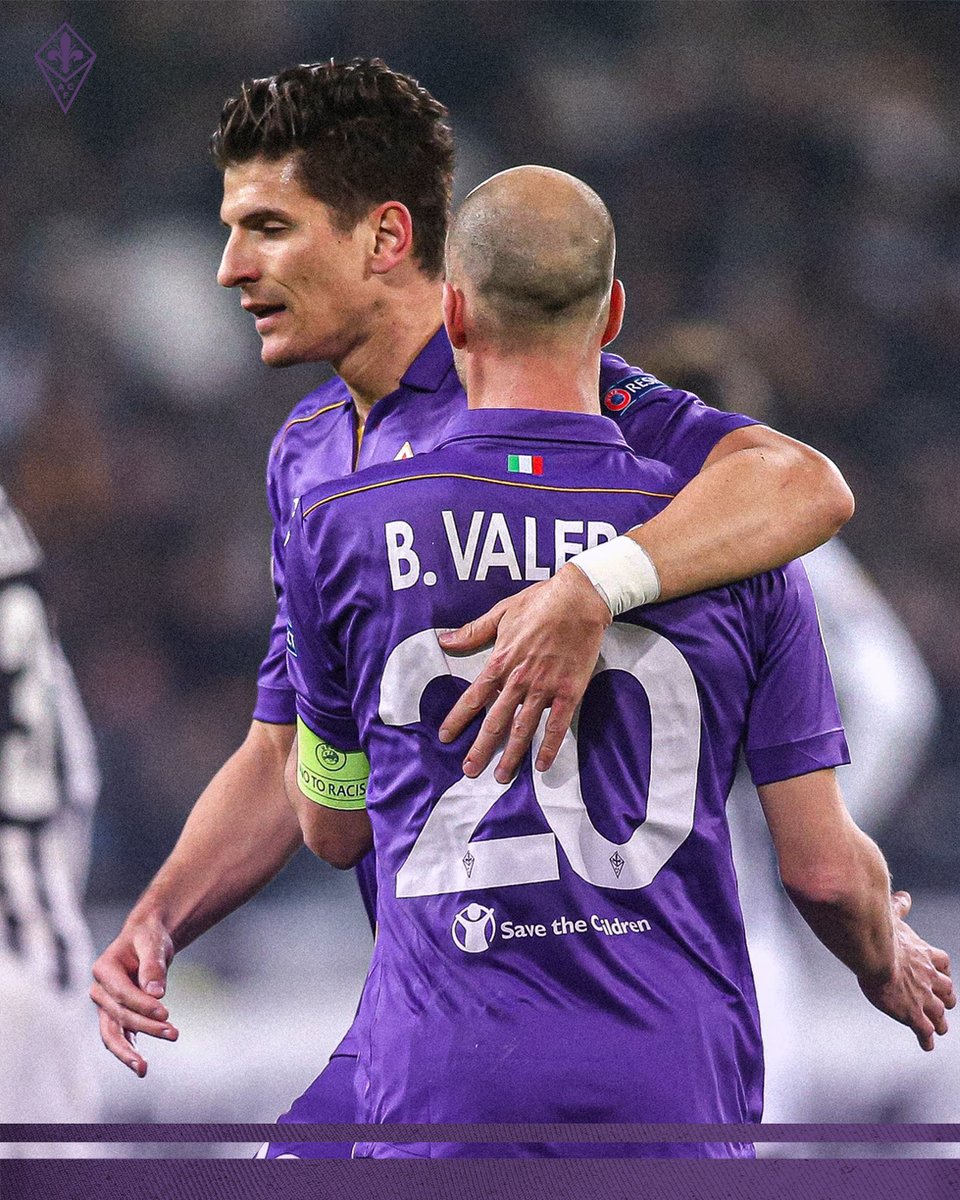acffiorentina's tweet photo. #FiorentinaJuventus ⚜️👊

Non è una partita come le altre.
Acquista il tuo biglietto qui: https://t.co/wIXudGQAQ9

#ForzaViola #Fiorentina #ACFFiorentina #CoppaItalia https://t.co/t0kAxudf59