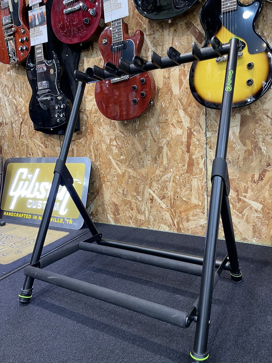 GravityStands's tweet photo. 暫く更新出来てませんでした。
商品が大分と増えました〜

新しくギターラックが発売されました。
写真は最大5本使用可能な「GGSMG05」
これで愛機が複数本あってもスペースが安心ですね🤗
他にも7本用の「GGSMG07」3本用の「GGSMG03」があります。3本用は今暫くお待ち下さい。
更新頑張ります(^_^;) https://t.co/ppqbPuGYgF