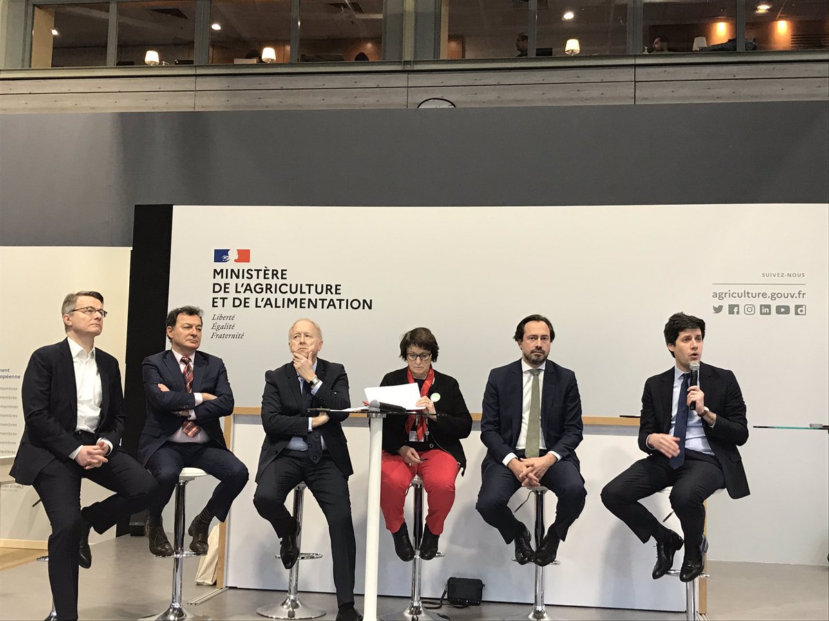 En direct du <a href="/Salondelagri/">Salon International de l'Agriculture</a> Table ronde #Egalim 2 avec le <a href="/Agri_Gouv/">Ministère Agriculture et Souveraineté alimentaire</a>  <a href="/J_Denormandie/">Julien Denormandie</a> la filière <a href="/FNSEA/">La FNSEA</a> et <a href="/ANIA_FRANCE/">ANIA</a> et des acteurs de la distribution pour parler des négociations commerciales et de la redescendre de la valeur vers les agriculteurs