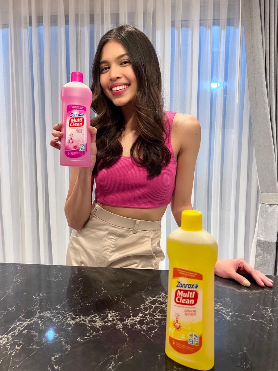 Unti-unti man tayong bumabalik sa normal, let's continue to protect our families dahil may pandemic pa rin. Palakasin ang depensa against viruses para sa mas maliniZ na bukas! Disinfect 1x a day with Zonrox na US lab tested to kill 99.9% of COVID-19 VIRUS! #DisinfectwithZonrox