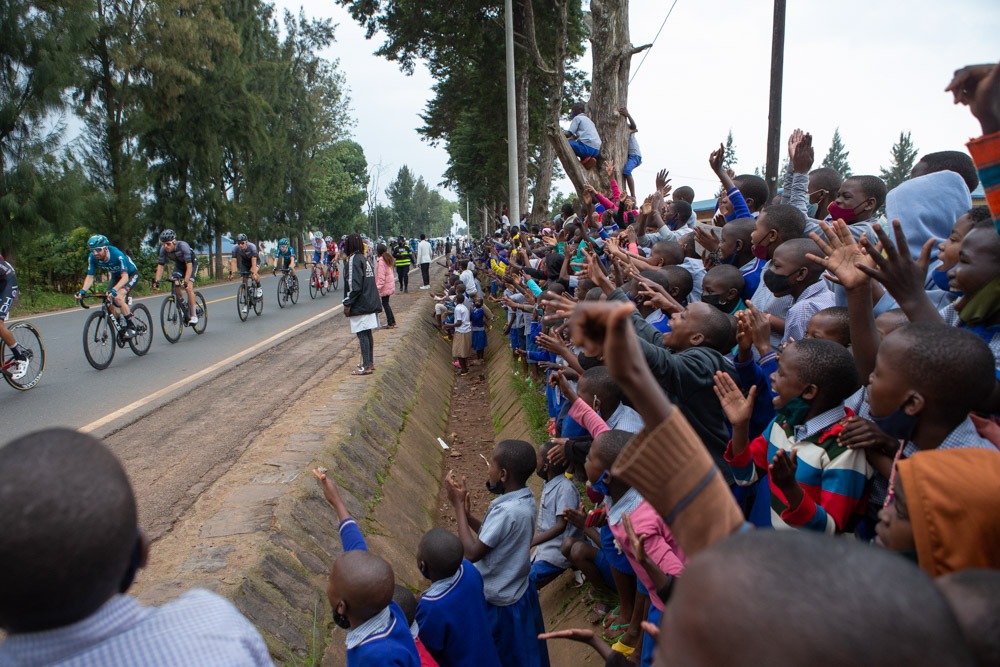 UCI_cycling's tweet image. Rwanda 💙 cycling

If the @tour_du_Rwanda is anything to go by, then the 2025 UCI Road World Championships will be 🔥🔥

#Kigali2025