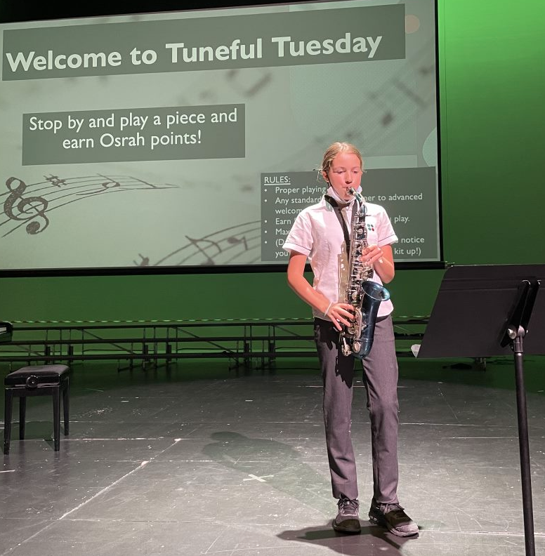 RISabudhabiGC's tweet photo. Tuneful Tuesday 🎶 Check out these Raha superstars! 🤩hands up who would like to hear some of these jam sessions next week!? 🎹🎷🎸

#BeyondRaha #RahaMusic #ProudlyTaaleem🍎 https://t.co/J56aELpjyV