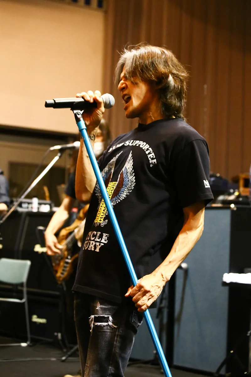 B'z on X: 