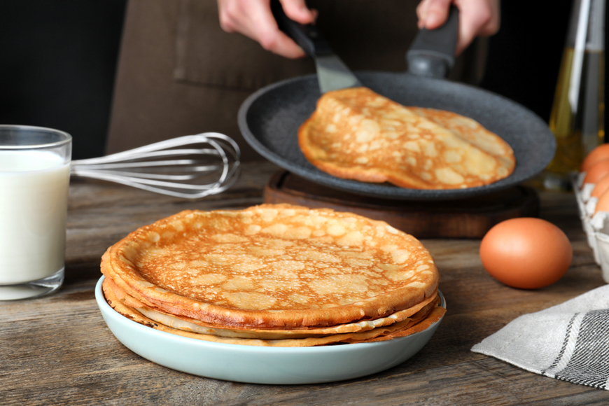 IT'S PANCAKE DAY!! 
How do you like your pancakes? Sweet or savory? 

Post a pic in the comments below of your pancake creation!