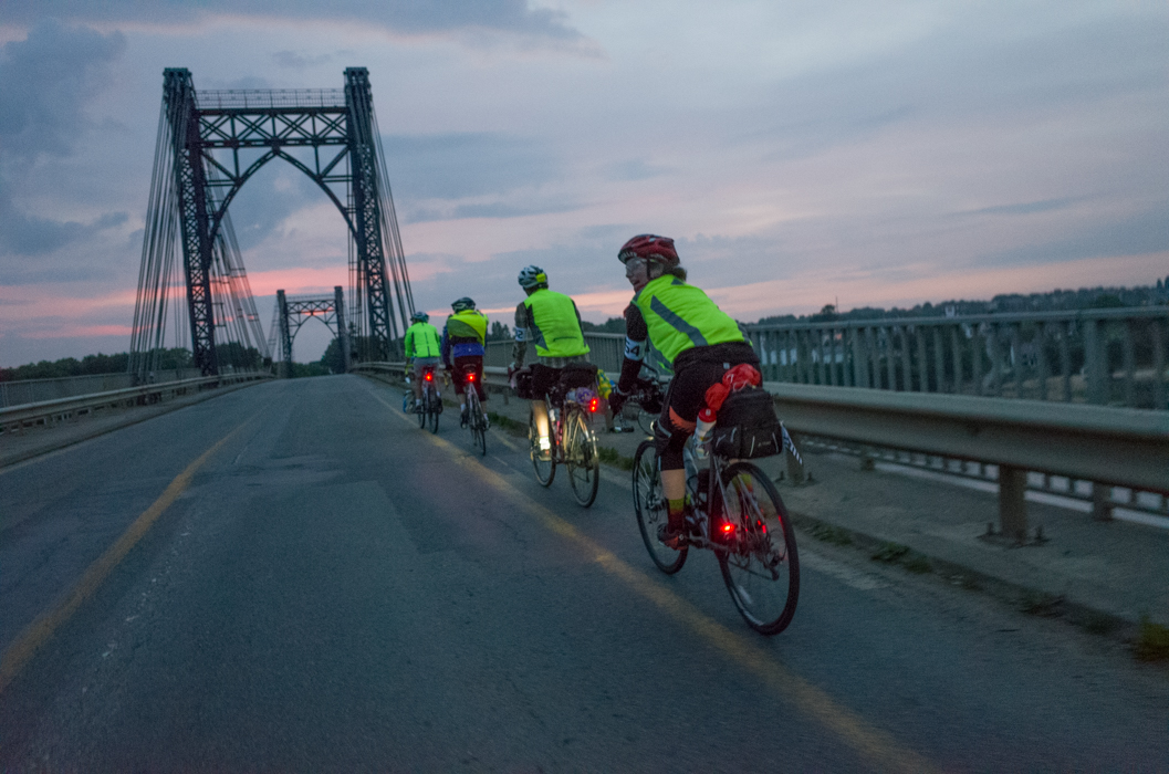 cycle_mag's tweet photo. « La longue distance, je l’aime comme une longue histoire à la fois silencieuse et bavarde. »
« Born to be alive », article de @silMittens paru dans https://t.co/cXvjt8JRjR
#btr2018 #ultracycling #cycling #zbtr2018 #cyclemagazine12 #cyclemagazine https://t.co/GmZOvtyuLF