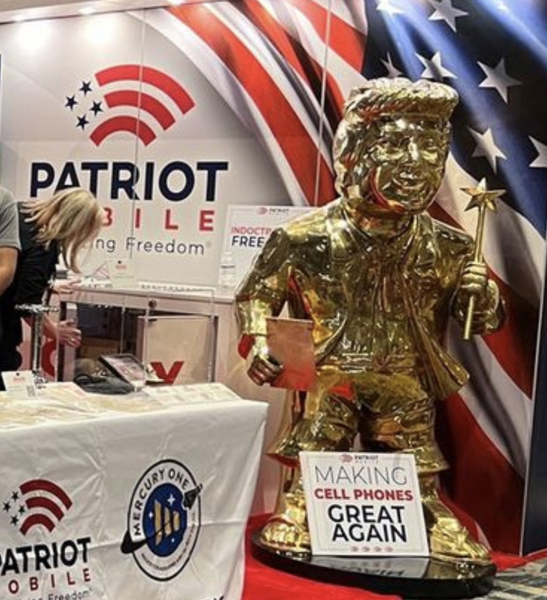 PatriotTakes 🇺🇸 on Twitter "“Making cell phones great again” https//t(00)