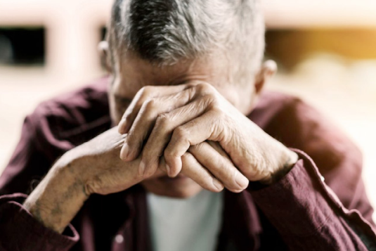 ukmedschools's tweet photo. The largest trial ever to prevent loneliness in older people who were isolating was undertaken by @HullYorkMed. The results will be essential in addressing the long-term impacts of #COVID19. #RespondingToAPandemic 

Read more in MSC’s full report: https://t.co/qHVzYeUJot https://t.co/8Vl6SphHRx