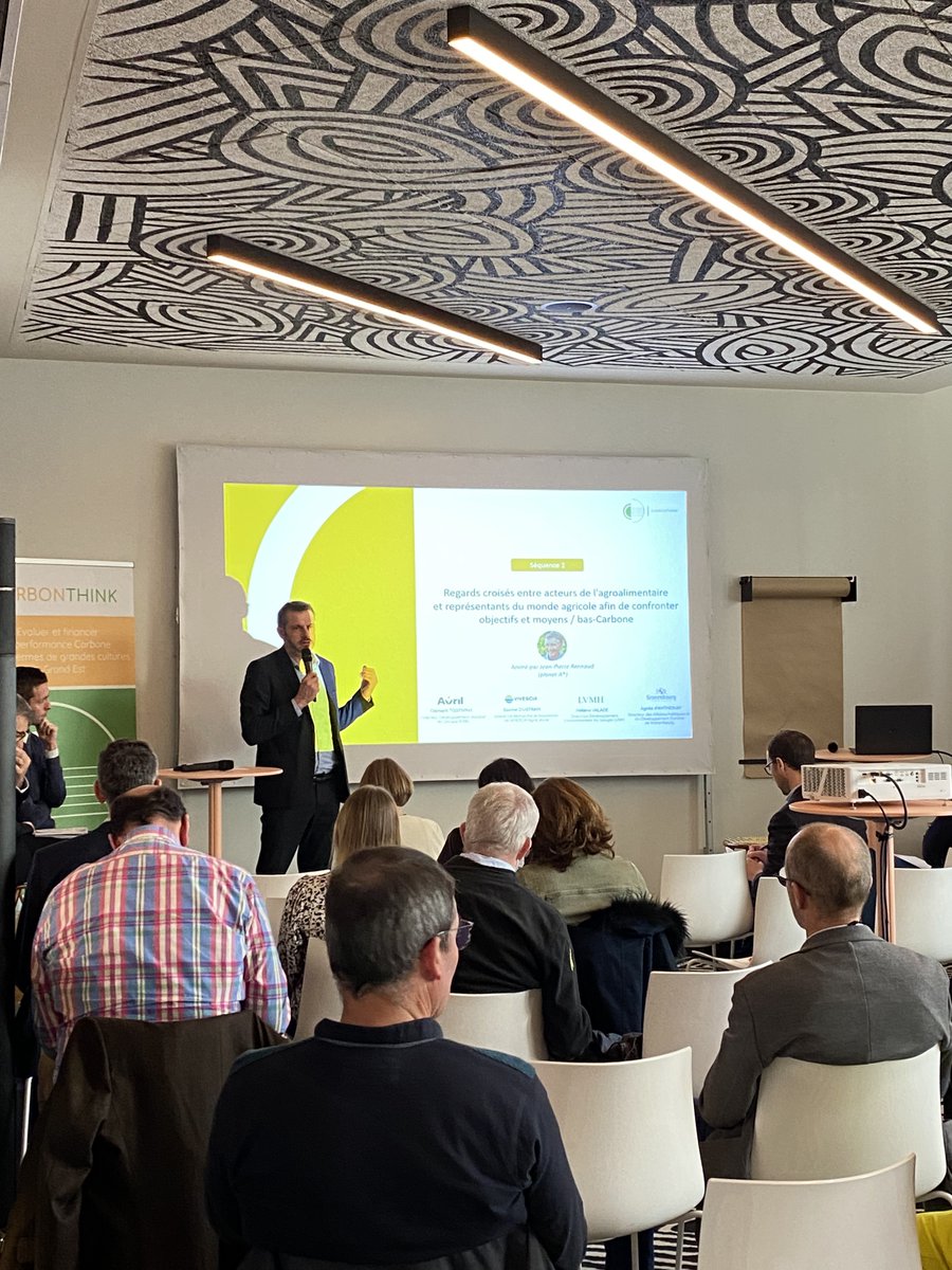 CarbonThink's tweet image. ✔️ Conférence Label Bas-Carbone et SBTi - Quelles synergies et quels enjeux pour les industries de l'agroalimentaire et du luxe ?

👉 Intervention de @Maximin51 président de @Terrasolis_ sur les enjeux du #carbone en agriculture et l'importance de l'intelligence collective.