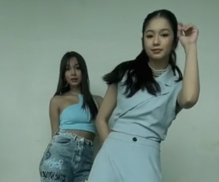 BELLENID0NNY's tweet photo. KaoBelle with [hindi ko kilala] https://t.co/vyFvg9hk4u