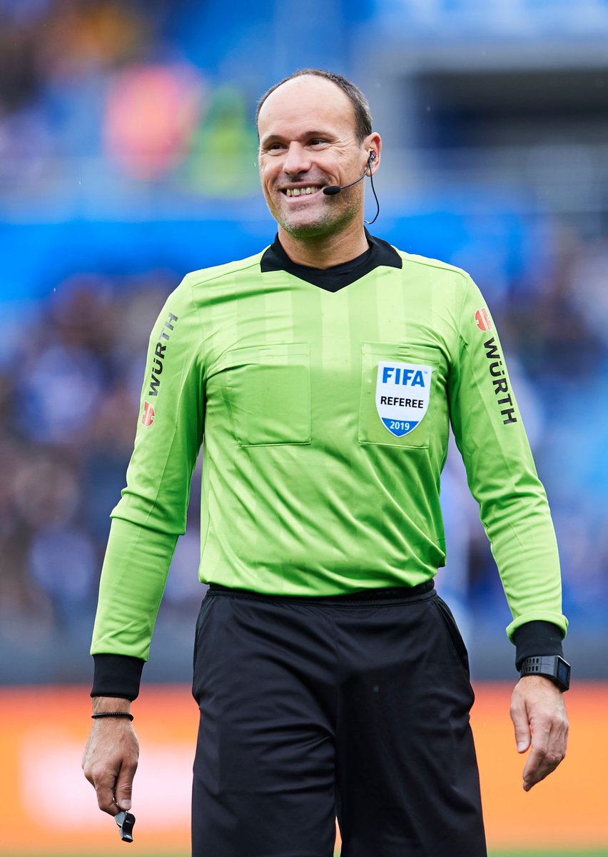 🚨 ÚLTIMA HORA 🚨

🟢🔴 Martínez Munuera dirigirá el Real Betis - Rayo Vallecano del jueves. Mateu Lahoz estará en el VAR.