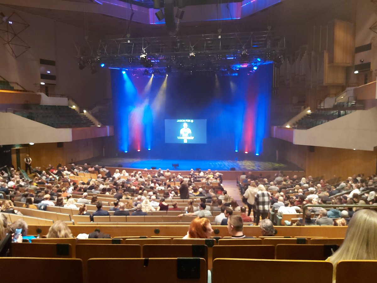BobbyJGrant's tweet photo. Thoroughly enjoyable evening in Cardiff watching @jason_carl_fox last night of the tour. Great stories and a bold move at the end, mentioning the weekend's rugby score THEN turning his back to the audience to take a selfie! As an Englishman living in Wales I salute that bravery! https://t.co/zgpt9q2BbX