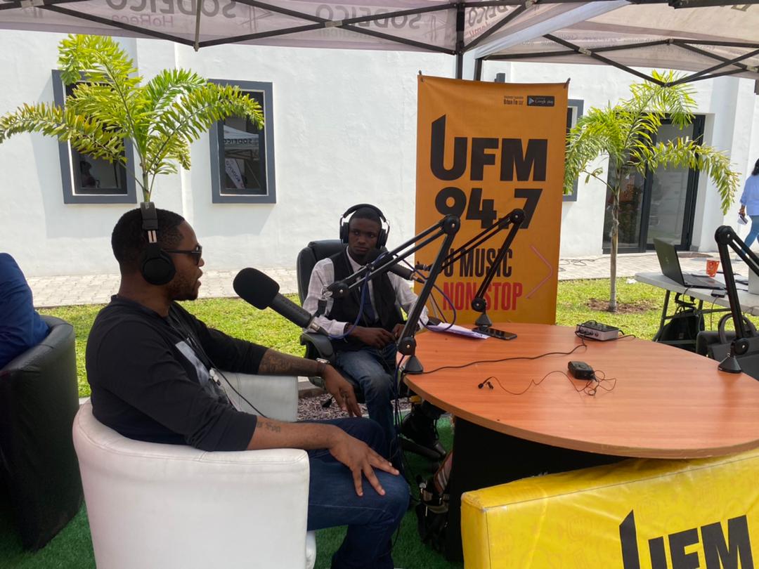 CMbuatas's tweet photo. @johnny_makombo (Chef de projet du Job fair @NkeloBantu) et le Professeur David Pata (Responsable de recrutement à @SODEICO_) ont également répondu à mes questions. https://t.co/wdG8EJwWyp
