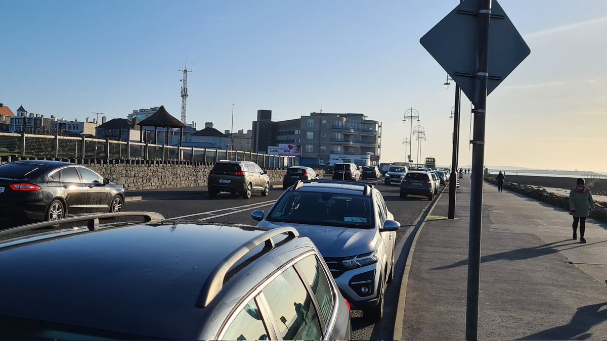 Salthill Prom March 2022. A gorgeous morning to start the month which should have seen the Salthill Cycleway start it's trial. Traffic is bumper to bumper.  Imagine if these motorists had the alternative of a safe cycleway to use? Still so disappointed for Galway and Salthill.