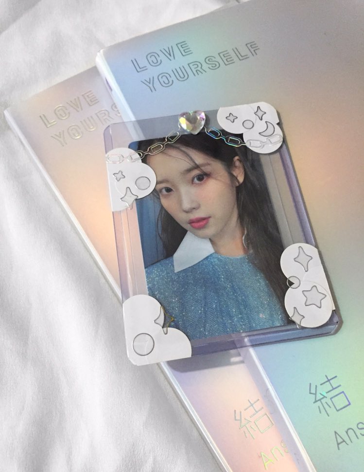 wintersgcf's tweet photo. ʚ♡ɞ love mail ! 

received my first IU photocard >.< very royalty type ♡ https://t.co/NaFbCx3WmV