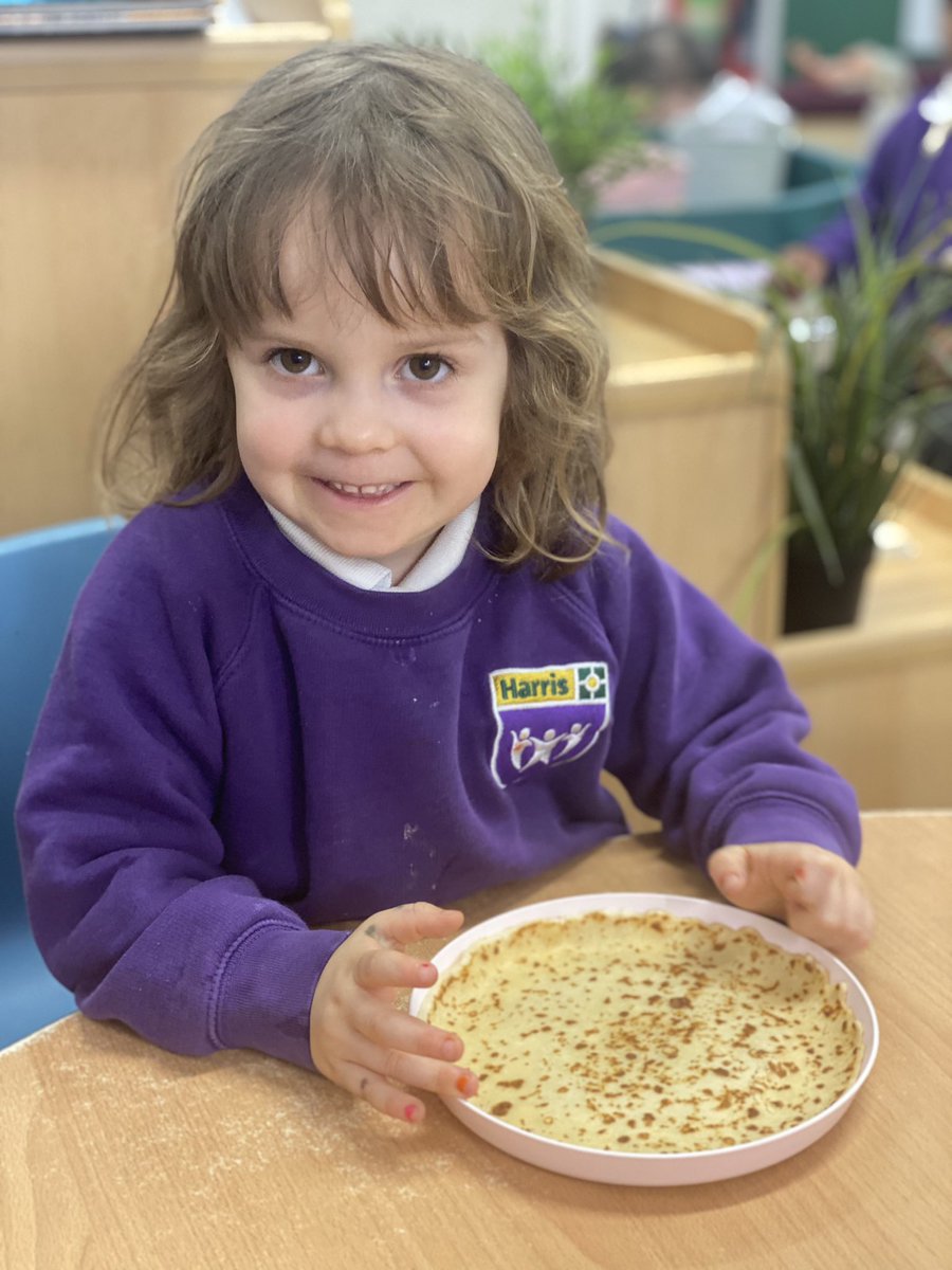 HPA_Philip_Lane's tweet image. Pancakes all round in nursery today! They’re doing so well spreading the jam. Let’s hope they enjoy eating them as much as making them! #PancakeDay #shrovetuesday @HarrisFed #HPAPLNursery
