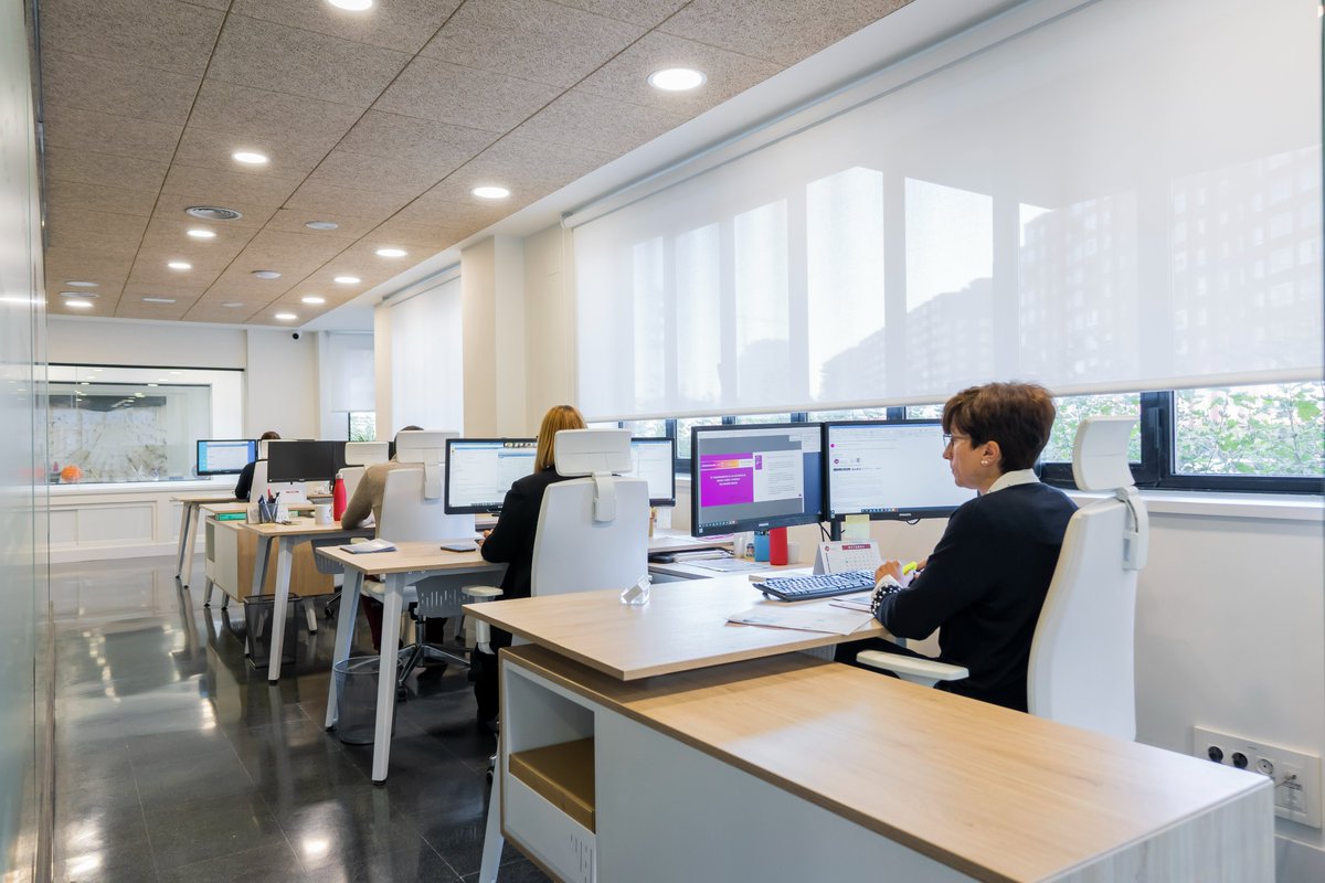 ®️Aspuru

La confianza de nuestros clientes en nuestro trabajo y la capacidad de comunicación de nuestro equipo a la hora de resolver problemas son algunos de los factores decisivos que nos hacen crecer cada día.

#aspuru #valores #filosofia #clientesfelices #confianza #trabajo
