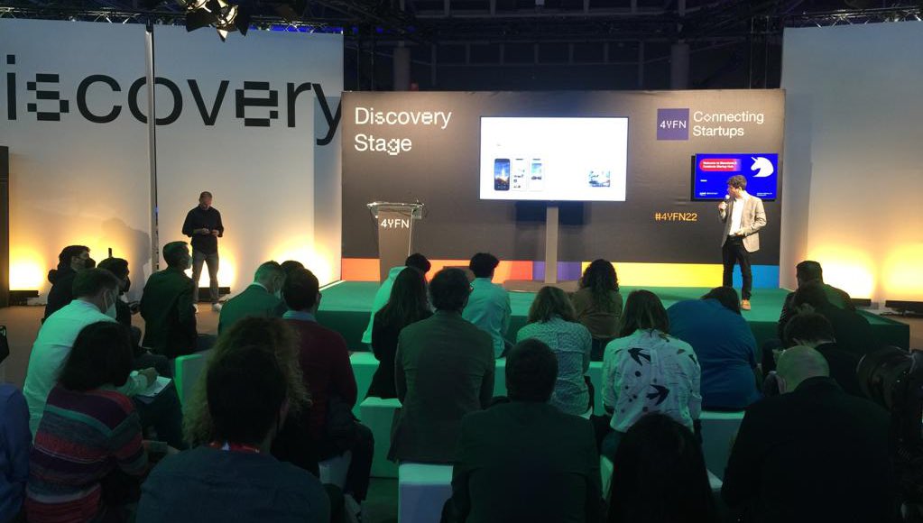 ClusterAVCat's tweet photo. 🗣 Mauro Achille, dels nostres socis #MimesisContents, realitza en aquest moment un pitch en el marc del @4YFN_MWC. #MWC22 https://t.co/ai19myUKgz