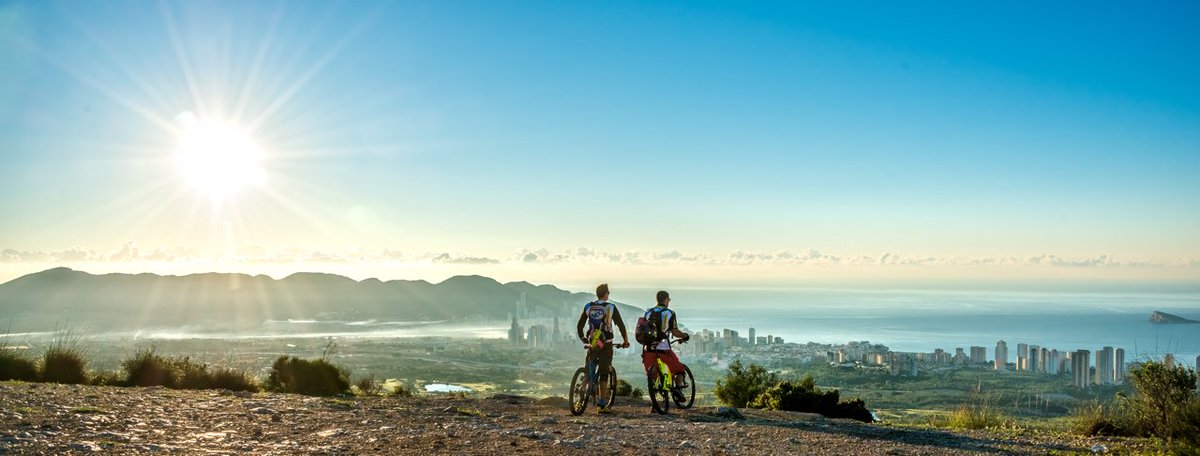 Good morning #Benilovers, what better way to start a day than doing sports 💪. We hope you have a wonderful and energetic day 🤩.
#Benidormawaitsyou #HappyTuesday