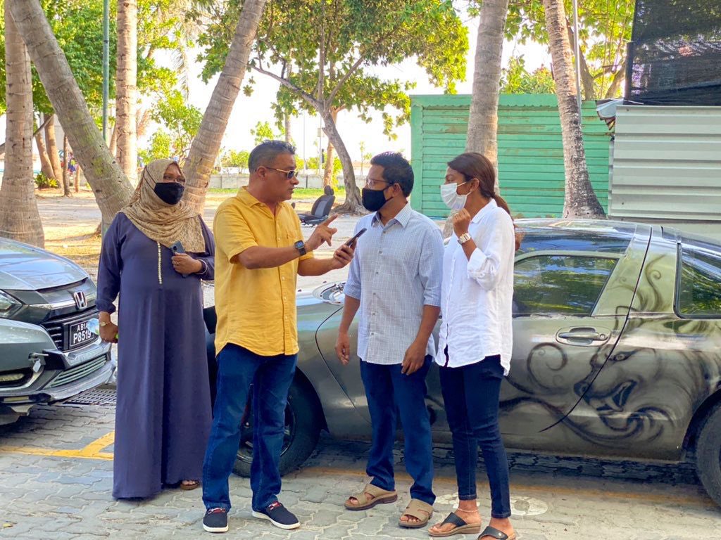 💛 މިލޯތްބެއް ކުލުނެއް ނުކެނޑޭނެ 💛
Vote ✅<a href="/Imthiyazfahmy/">𝐈𝐦𝐭𝐡𝐢𝐲𝐚𝐳 𝐅𝐚𝐡𝐦𝐲</a>