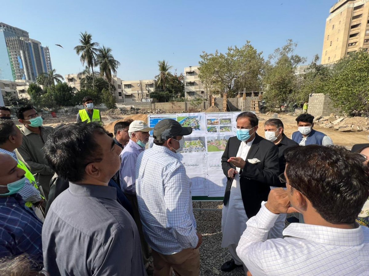 murtazawahab1's tweet photo. Visited the area of Block 5, Clifton where new food street at boat basin, pedestrian trail &amp; 4 new neighbourhood parks are being made under the #Karachi Neighbourhood Improvement Project. Work is going on at a fast pace &amp; will be completed this year #KarachiWorks https://t.co/gBYmjSo13I