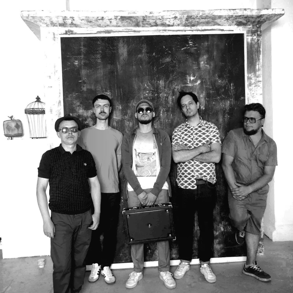 Мы с @thecrushers_band решили перенести концерт в Зюзино с 5 марта в более менее светлое будущее, дата не определена.🕊️
…...….........................................
We cancel show due all that stuff. Make records, not war🕊️ 

#nowar 
#stopwar