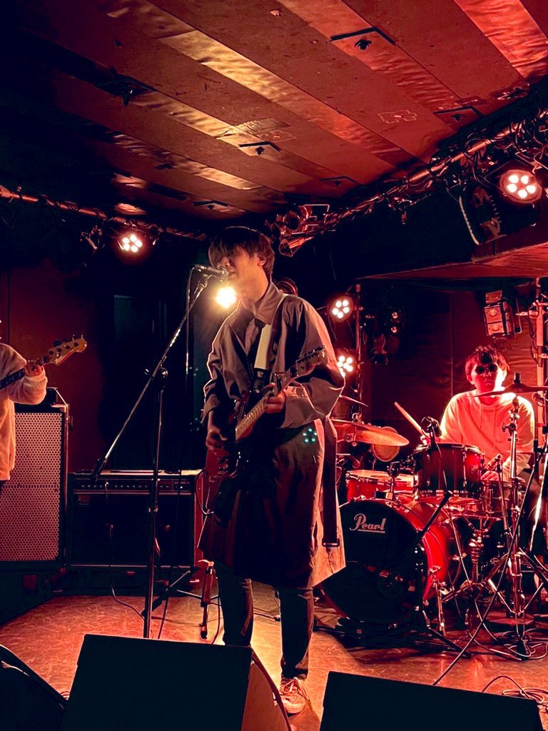 FirstLight_Band's tweet image. 【Thank you DaisyBar!!】

02/23(水) 下北沢DaisyBar (@daisybar_Tokyo)

1. とりこしクロー
2. ヒカルハナビ
3. 月君想

photo by Ryuta &amp;amp; Yuji