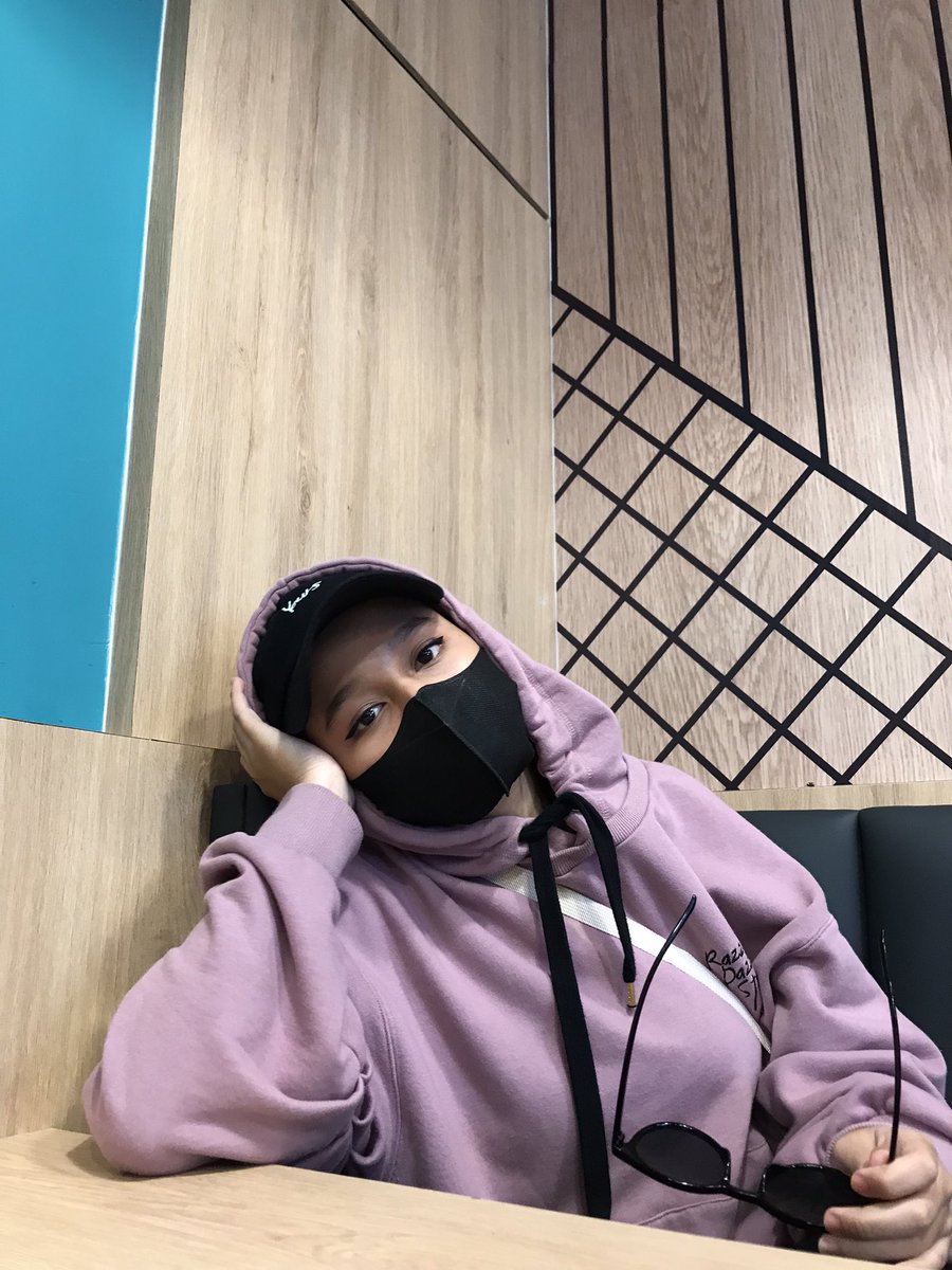 itzmeaisha_'s tweet photo. 💜🤍 https://t.co/gCUDO9IXl5