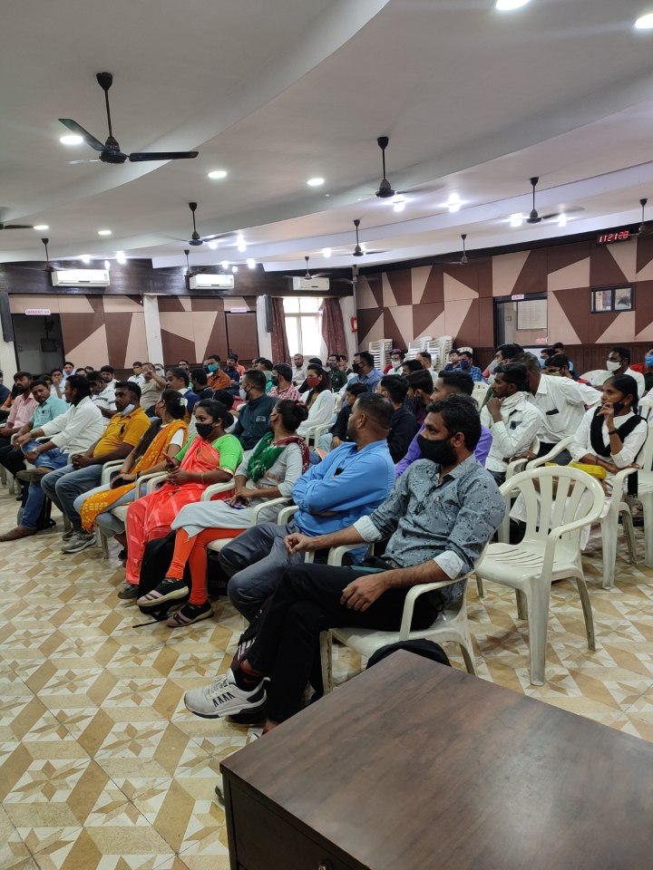 Kamlesh_DM_AND's tweet photo. Anand District Cultural survey Training Workshop.
 No of VLE present :  143+
@abhi481  @dintya15 @JayBhanushali80 @CSCSPMVISHAL 
@CSC_Guj_Rohit https://t.co/0HHeea86A0