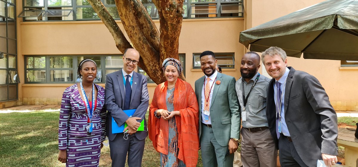 RichardMunang's tweet photo. Today the @UN DSG @AminaJMohammed had a conversation with the #youth. Her message was clear: you are leaders in your own right and what you do will change the world. Don't feel powerless. Use social media to engage with your elected leaders with solutions.#UNEA5 @UNEP https://t.co/qhTTKDWcBt