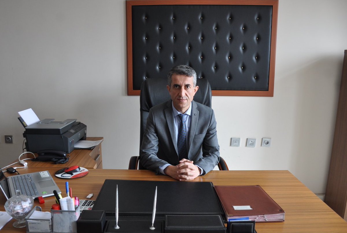 TeomanZeydan's tweet photo. İlçe Mal Müdürlüğü görevinden, #Yüksekova Belediye Başkan Yardımcılığına atanan Sn. Haşir Tekçi'yi tebrik ediyor, ilçemiz için yapacağı tüm çalışmalarda başarılar diliyorum.

Kendisine ve tüm Yüksekovalılara hayırlı olsun. https://t.co/q25ypn2Mz0