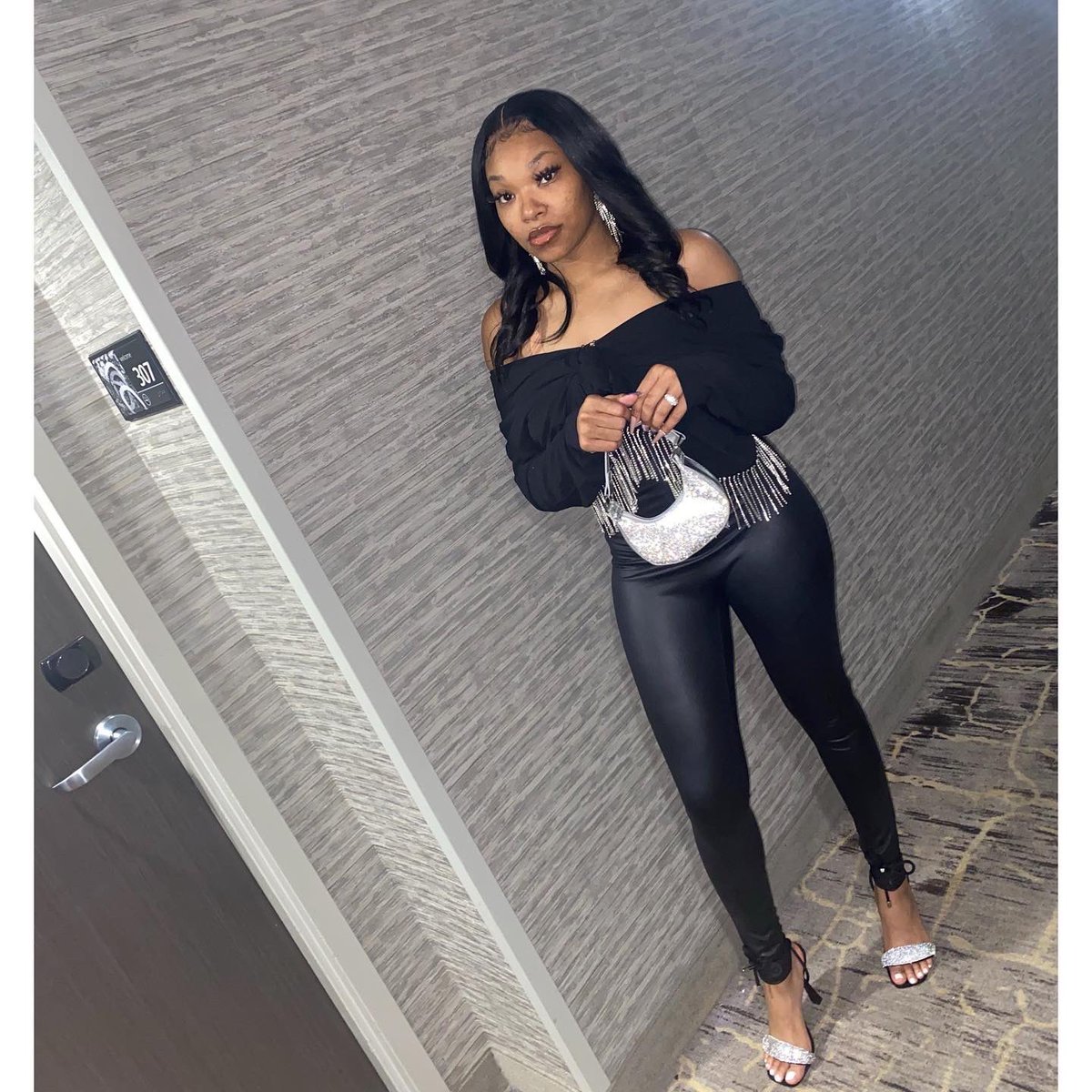 Http_Mookie_'s tweet photo. Fly as hell don’t know when imma land 🔥🖤

#BBash🎉 https://t.co/RTwYA3L0Hx