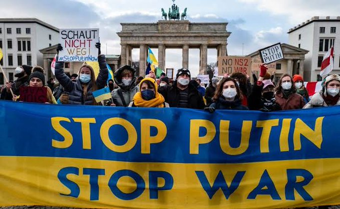 tamir_rimat's tweet photo. It's time to stop this war! #StopPutin #StopWarInUkraine #WeStandeWithUkraine https://t.co/ReYBOnSfSs