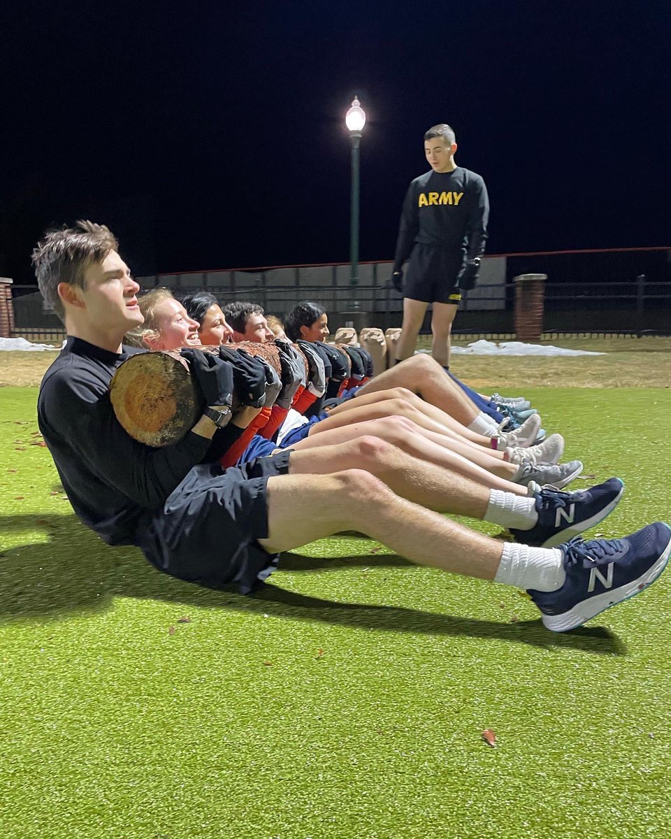Bucknell_ROTC's tweet photo. Bucknell’s cadets conducted a joint PT session with the Bucknell field hockey team in honor of the late Larry Amar. Larry was Captain of the U.S. Olympic team in 1996, later the assistant coach of the national team in 2019. He also served 6 in the Army, earning the rank of SSG. https://t.co/pb14PEzJDi